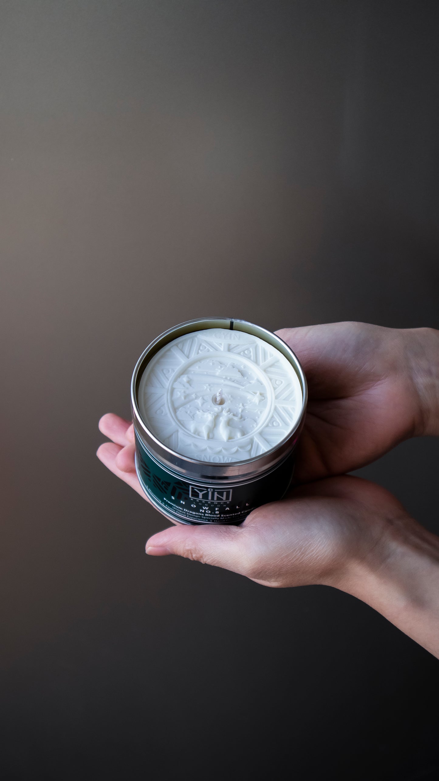 SNOWFALL No.8 – Premium Dragons Blood Scented Candle