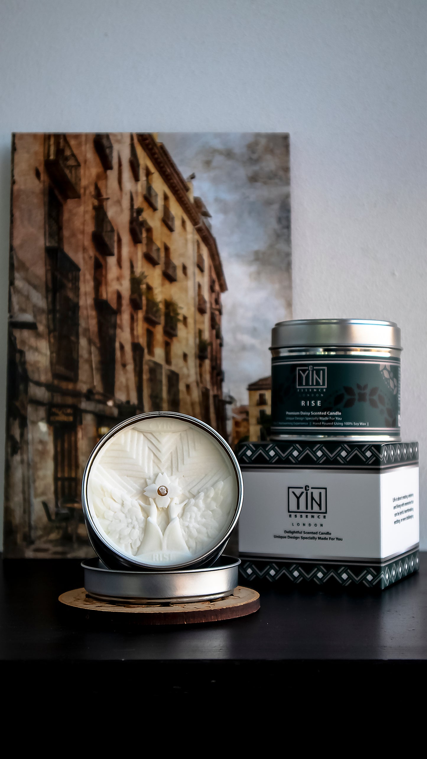 RISE – Premium Daisy Scented Candle